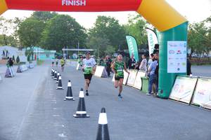 BIB: 2679, 1385
                            <button type="button" onclick="openModal(3632932)" class="btn btn-primary btn-sm float-right btn-popup" data-toggle="modal" data-target=".modal-high-quality">
                        <i class="fas fa-shopping-cart"></i> Add to Cart
                    </button>
                                            <button type="button" onclick="isThisMe(3632932, true)" class="btn btn-success btn-sm float-right btn-popup btn-isme hidden" data-toggle="tooltip" data-placement="bottom" title="นี่คือรูปของคุณใช่ไหม คลิกที่นี่เพื่อเอาเข้าอัลบั้ม">
                        <i class="fas fa-plus"></i> Add to album
                    </button>
                    <button type="button" onclick="isThisMe(3632932, false)" class="btn btn-warning btn-sm float-right btn-popup btn-isnotme hidden">
                        <i class="fas fa-ban"></i> Remove from album
                    </button>